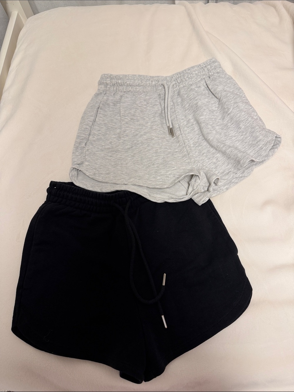 Set of 2 Lounge Shorts - Gray & Black